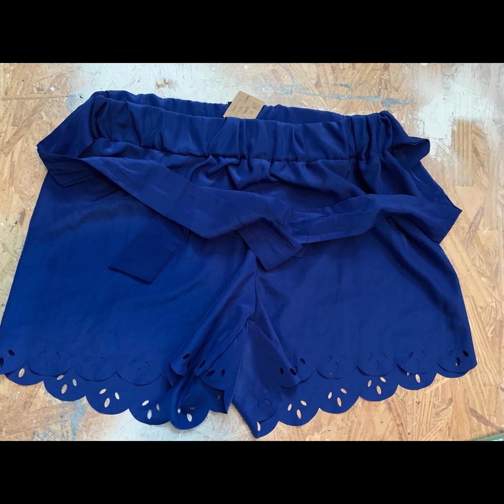 Blue boutique shorts. Perfect for game day! #UF